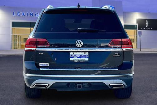 Deep Black Pearl Effect 2018 Volkswagen Atlas 3.6 SEL PREMIUM