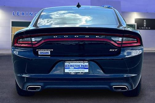 Pitch Black 2017 Dodge Charger SXT