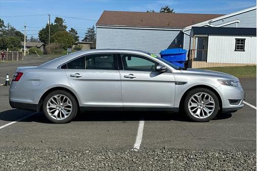 2019 Ford Taurus Limited