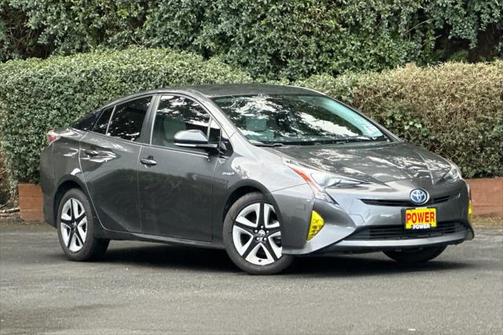2016 Toyota Prius Four