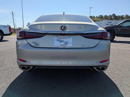 2023 Lexus ES 350 Base