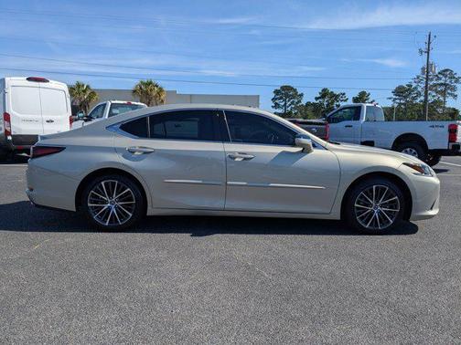 2023 Lexus ES 350 Base