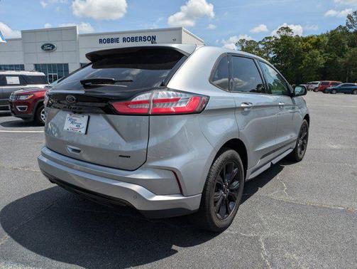 2024 Ford Edge SE