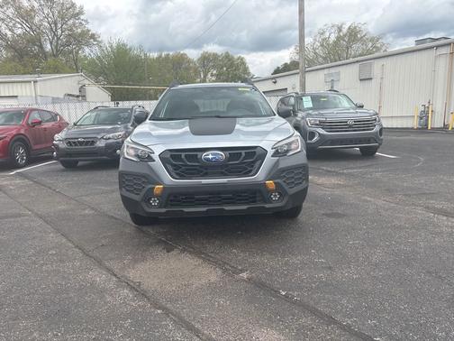 Ice Silver Metallic 2025 Subaru Outback Wilderness