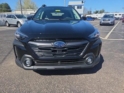 Crystal Black Silica 2025 Subaru Outback Premium