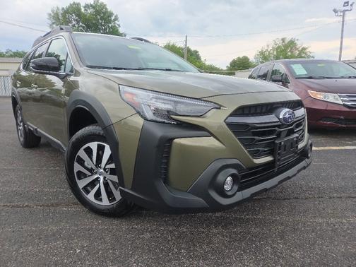 Autumn Green Metallic 2025 Subaru Outback Premium