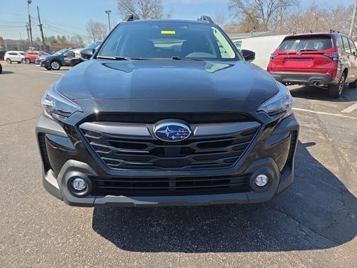 Crystal Black Silica 2025 Subaru Outback Premium