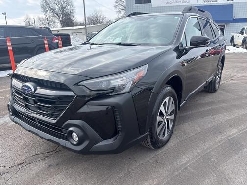 2025 Subaru Outback Premium