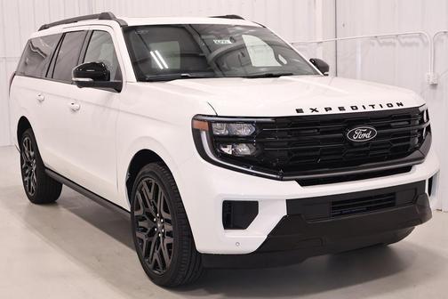 Star White 2026 Ford Expedition Max Platinum