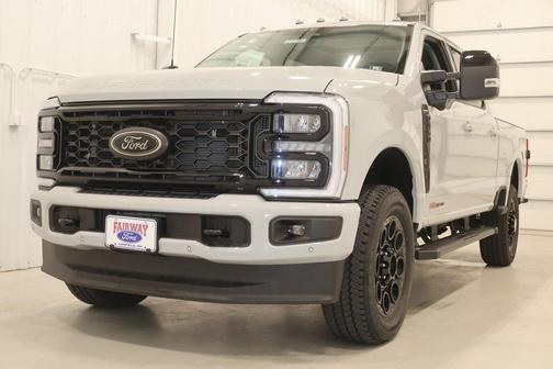 2025 Ford F-350 Lariat Super Duty