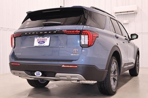 Vapor Blue Metallic 2026 Ford Explorer Active