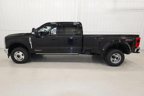 2025 Ford F-350 Lariat DRW