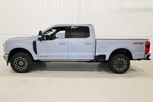2025 Ford F-350 Platinum