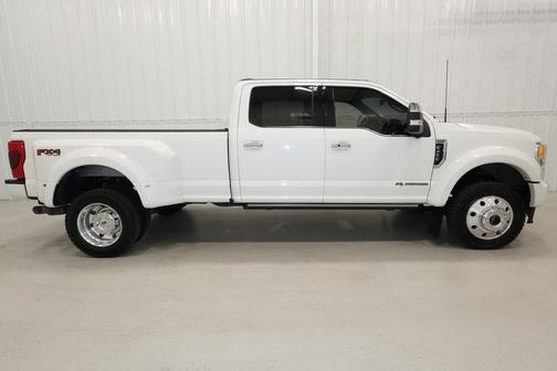 2022 Ford F-450 Platinum