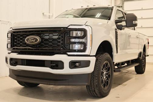 2025 Ford F-350 XLT