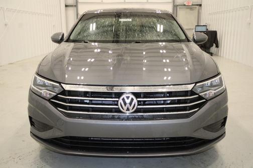 Photo 3 of 32 of 2020 Volkswagen Jetta 1.4T S
