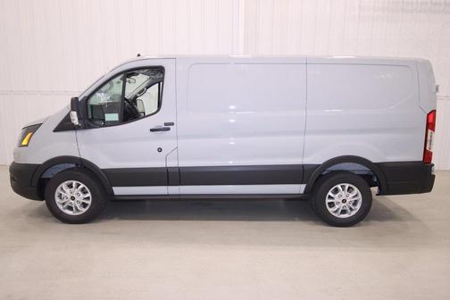 2025 Ford Transit-150 LOW ROOF