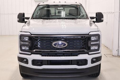 Avalanche 2026 Ford F-350 XL