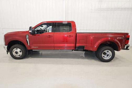 2025 Ford F-350 Lariat DRW