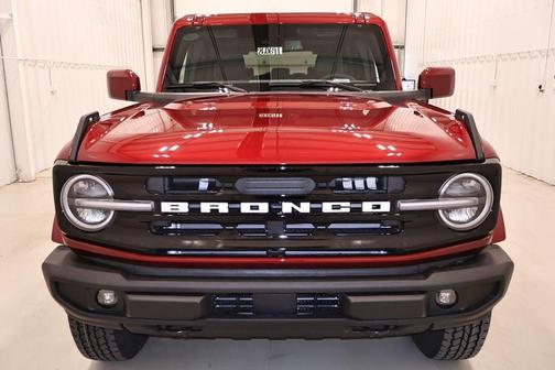Ruby Red Metallic Tinted Clearcoat 2026 Ford Bronco Outer Banks