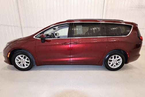 Velvet Red Pearlcoat 2017 Chrysler Pacifica Touring