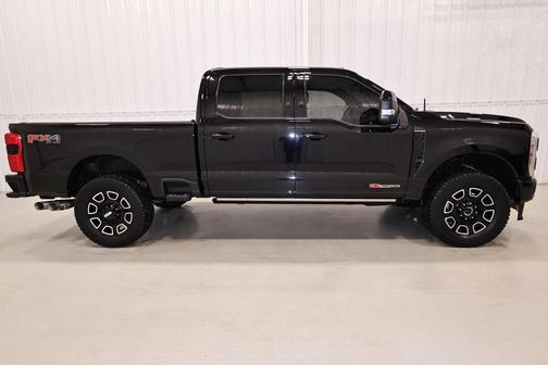 2025 Ford F-350 Platinum