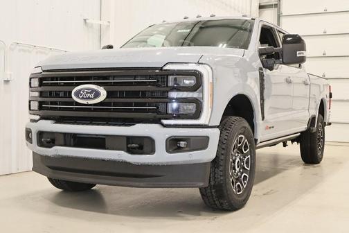 2025 Ford F-350 Platinum