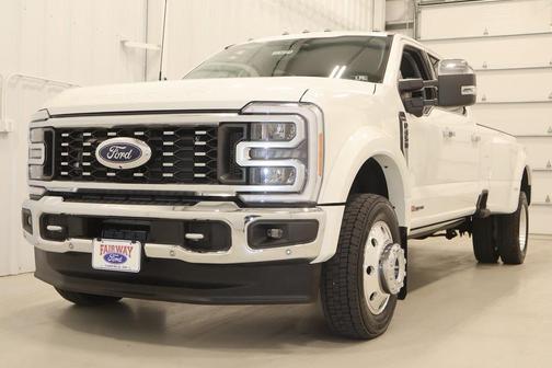2023 Ford F-450 Lariat