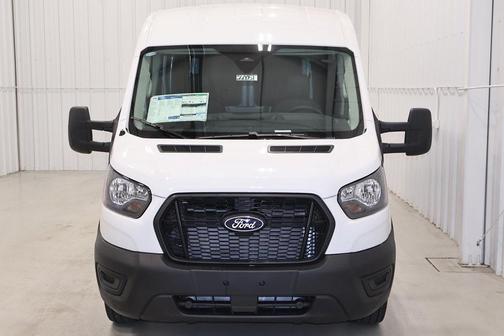 2026 Ford Transit-250 148 WB Medium Roof Cargo
