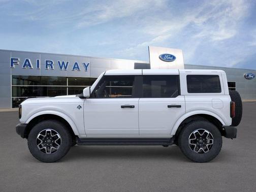 2026 Ford Bronco Outer Banks