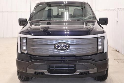 2023 Ford F-150 Lightning LARIAT