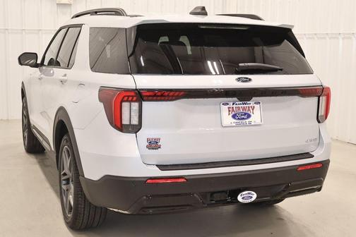 Space White Metallic 2026 Ford Explorer ST-Line