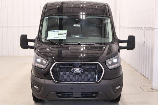 Agate Black Metallic 2026 Ford Transit-250 148 WB Medium Roof Cargo