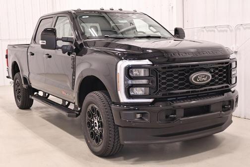Agate Black Metallic 2026 Ford F-350 Lariat Super Duty