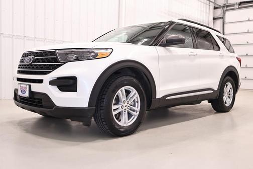 Star White 2020 Ford Explorer XLT