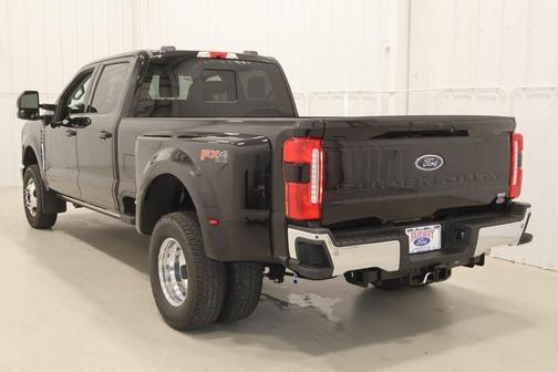 2025 Ford F-350 Lariat DRW