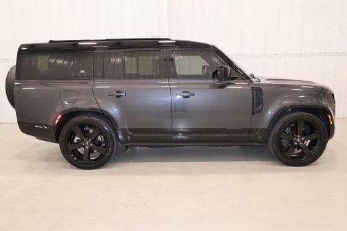 2023 Land Rover Defender X-Dynamic SE