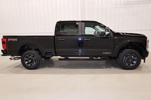 Agate Black Metallic 2026 Ford F-350 XL