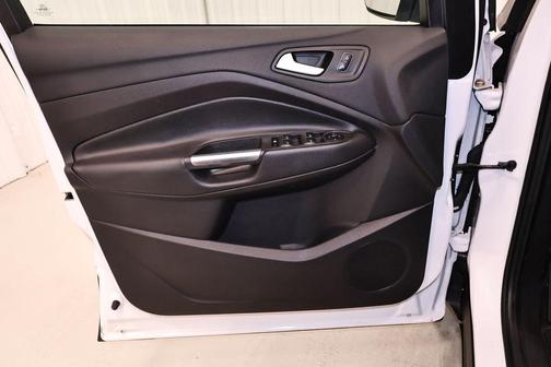 White Platinum Tri-Coat Metallic 2018 Ford Escape SE