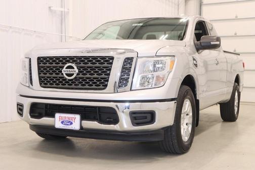 2017 Nissan Titan SV
