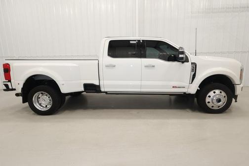 2023 Ford F-450 Platinum