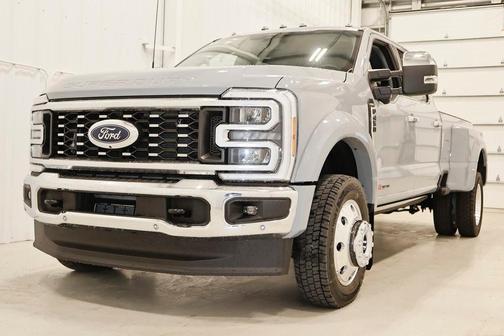 2025 Ford F-450 Lariat