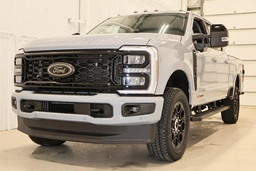 2025 Ford F-350 Lariat Super Duty