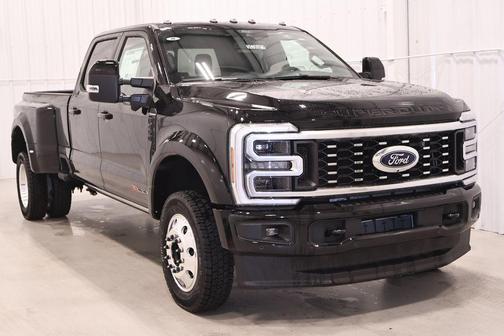 Agate Black Metallic 2026 Ford F-450 Platinum