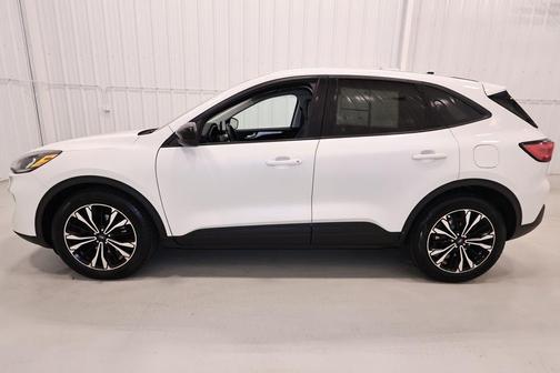 Star White 2021 Ford Escape SE