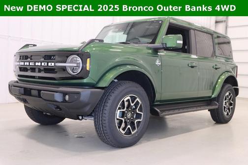 2025 Ford Bronco Outer Banks