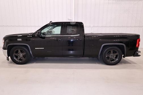 Onyx Black 2015 GMC Sierra 1500 SLE