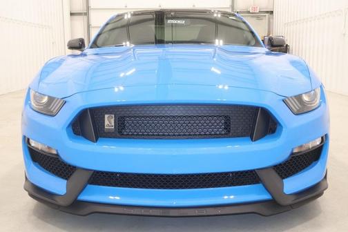 2017 Ford Shelby GT350 Base