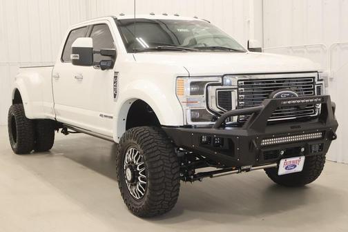 2022 Ford F-450 LIMITED