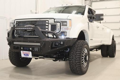 2022 Ford F-450 LIMITED